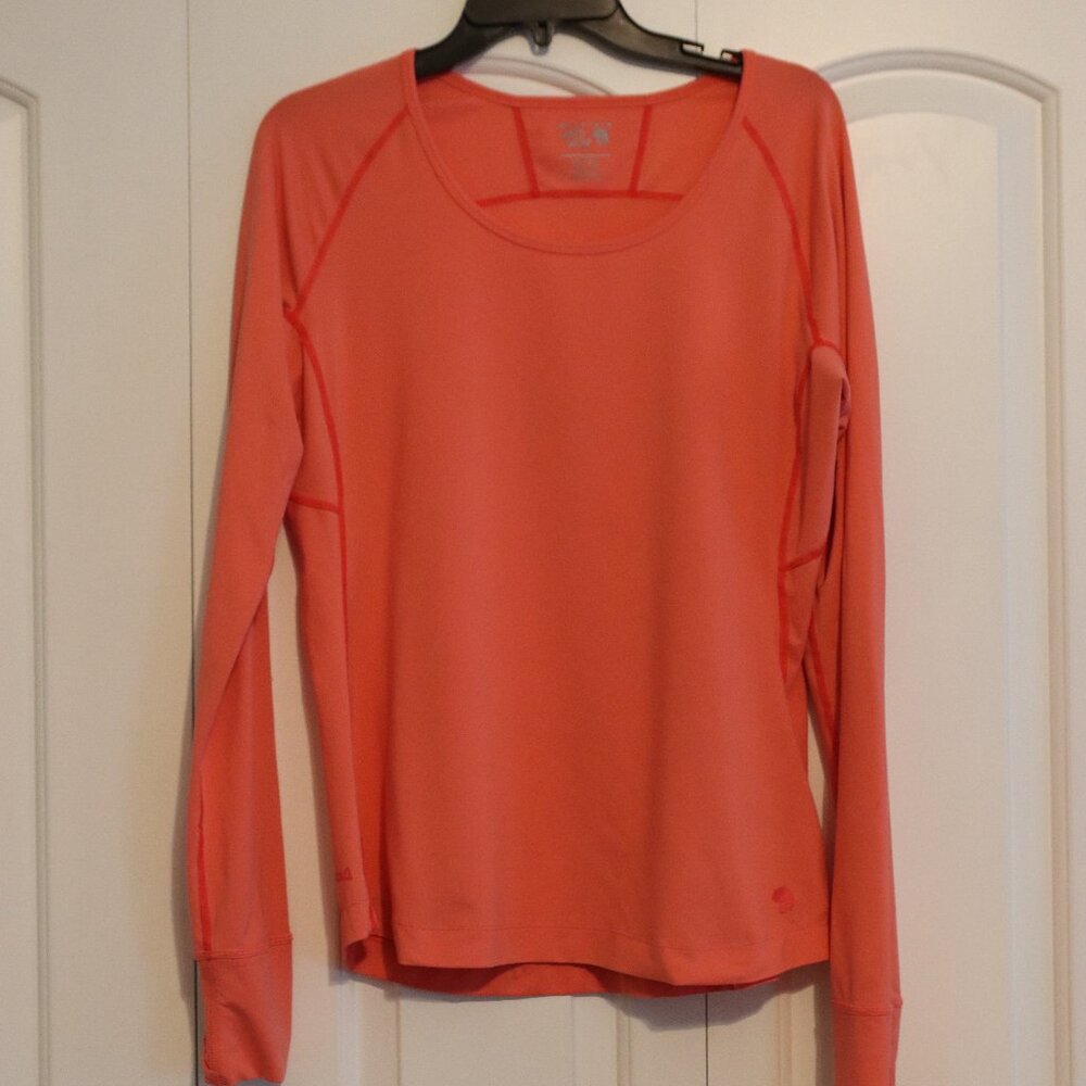 Mountain Hardwear Wick Q Long Sleeve Top Size XL Crew Neck Thumb hole Cuffs